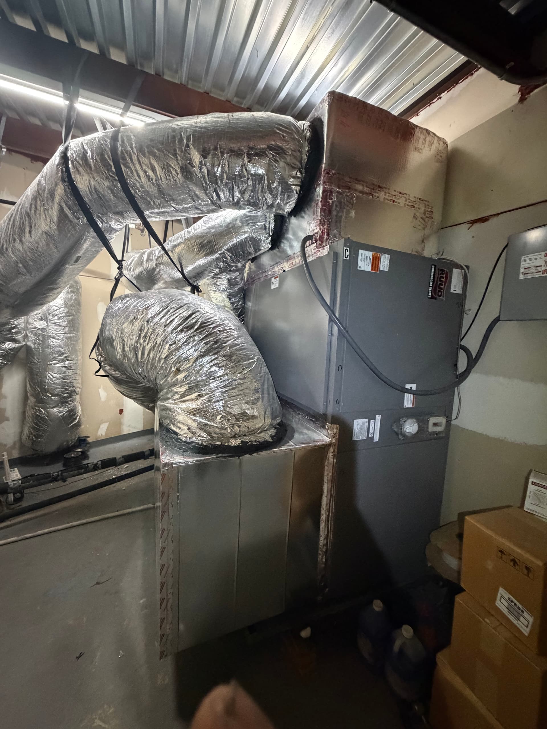 Gallery photos for Return and Supply Plenum Upgrade on a 12.5-Ton Commercial System: Image #3