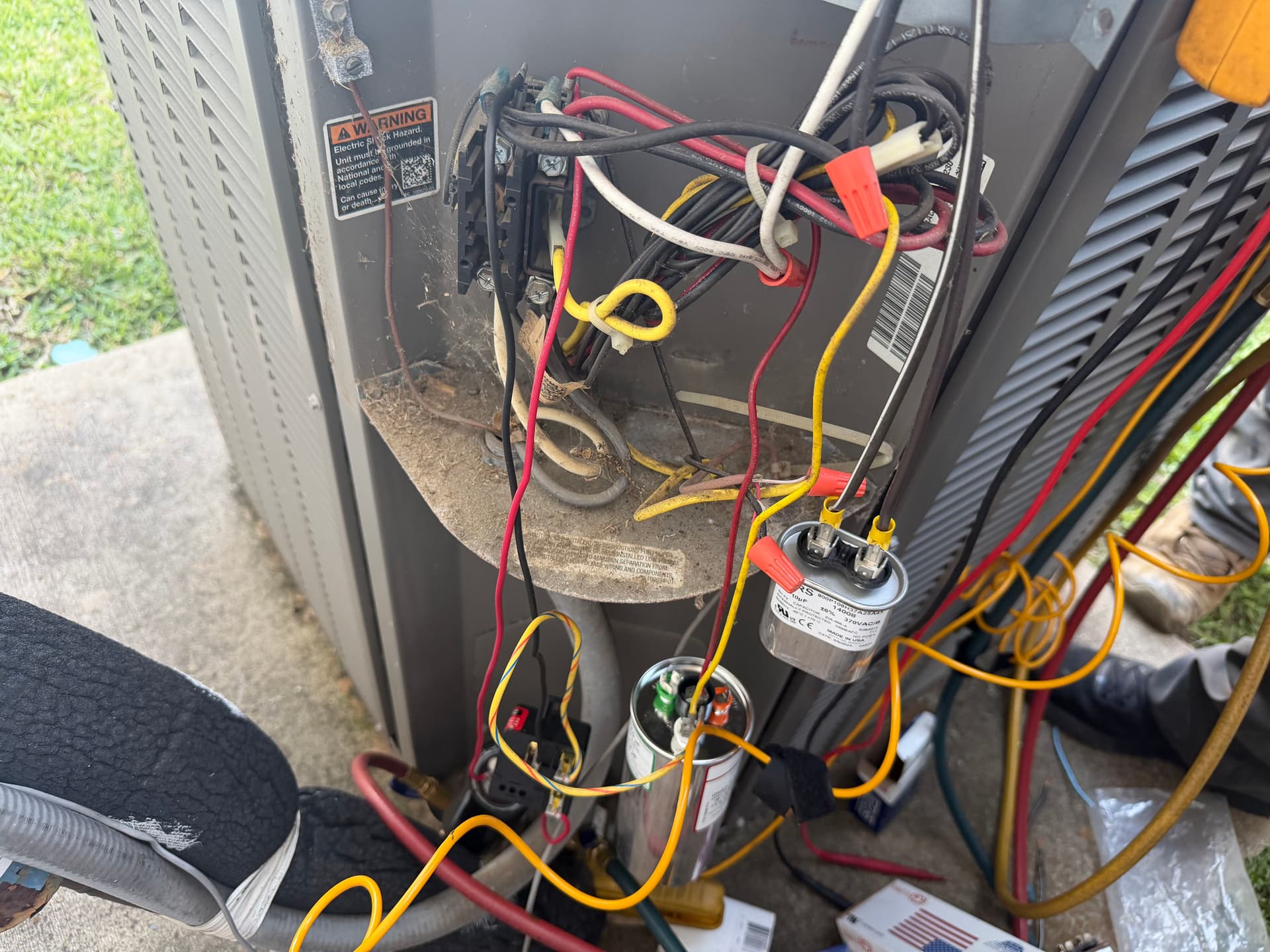 Gallery photos for AC Condenser Repair in Sugar Land Fixed With Capacitor and Hard Start Kit: Image #2
